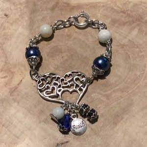 Single Heart Bracelet